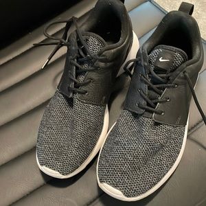 Nike Rosch Sneakers - Size 7 1/2